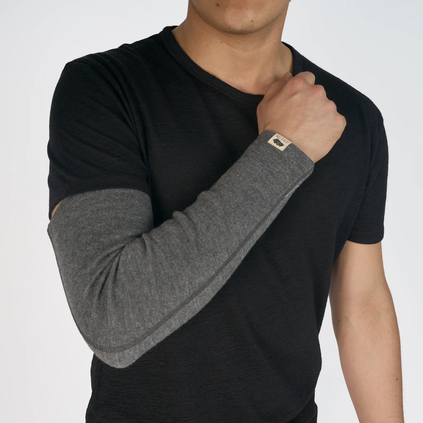 mens thermo regulate sleeve lightweight color gray